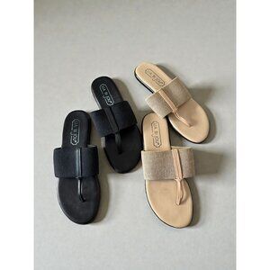 LIA BIJOU Set of 2 Beige Black Flip Flop Sandals Size US 8